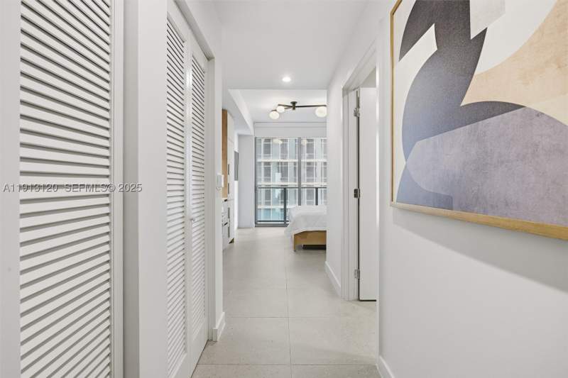 0 bedroom Condominium at 11 NE 6th St 1906, The Crosby Miami Worldcent, Miami — photo 4