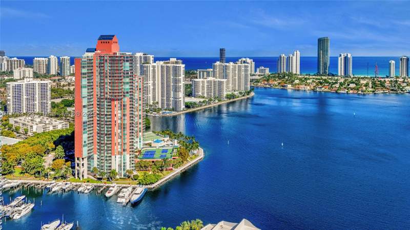 2 bedroom Condominium at 3370 Hidden Bay Dr 804, 100 Hidden Bay Condo, Aventura — photo 5
