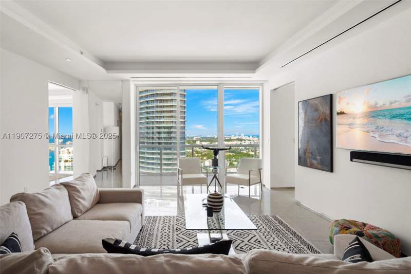 2 bedroom Condominium at 450 Alton Rd Ph 4104, Icon Condo, Miami Beach — photo 2