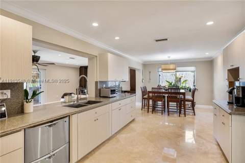 21280 NE 23rd Ave, Miami FL - photo 13 of 17