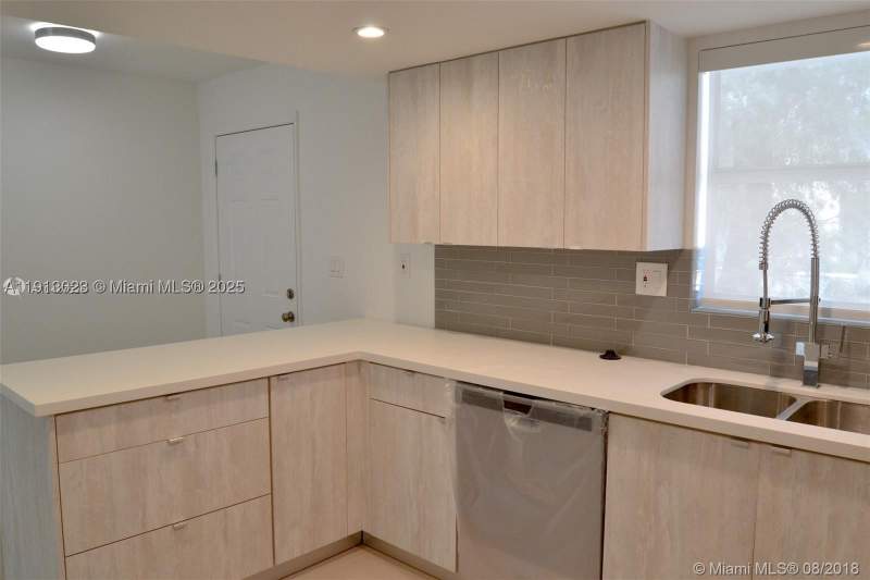 1 bedroom Condominium at 9375 Fontainebleau Blvd L122, The Beach Club Fontainebl, Miami — photo 2