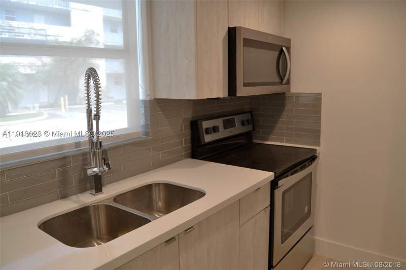 1 bedroom Condominium at 9375 Fontainebleau Blvd L122, The Beach Club Fontainebl, Miami — photo 3