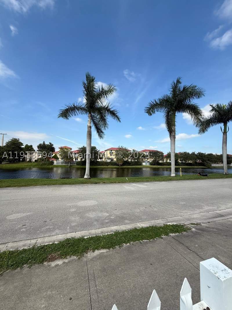 1 bedroom Condominium at 2025 NE 164th St 406, Crestview Towers Condo, North Miami Beach — photo 5