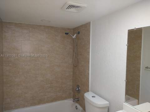 700 NW 214th St 403, Miami Gardens FL - photo 7 of 15