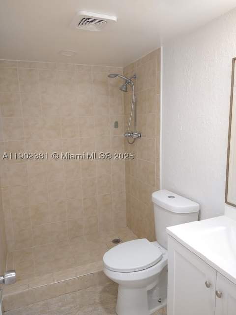 700 NW 214th St 403, Miami Gardens FL - photo 9 of 15