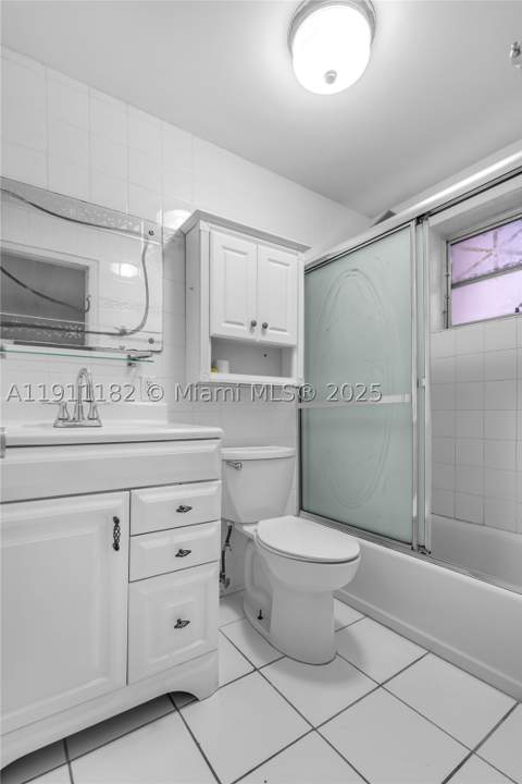 1330 W 54th St 302C, Hialeah FL - photo 14 of 20