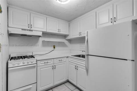 1330 W 54th St 302C, Hialeah FL - photo 7 of 20