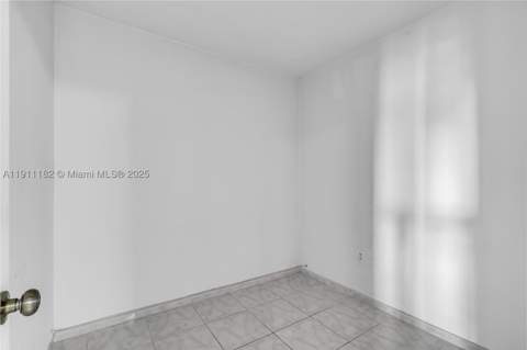 1330 W 54th St 302C, Hialeah FL - photo 9 of 20