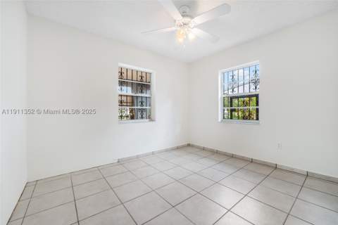 682 W 37th St, Hialeah FL - photo 11 of 23