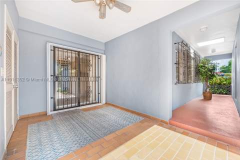 682 W 37th St, Hialeah FL - photo 14 of 23