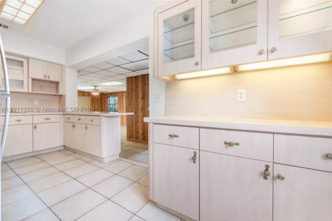 682 W 37th St, Hialeah FL - photo 6 of 23