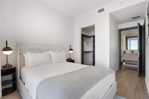 398 NE 5th St 1811, Miami FL - photo 13 of 39