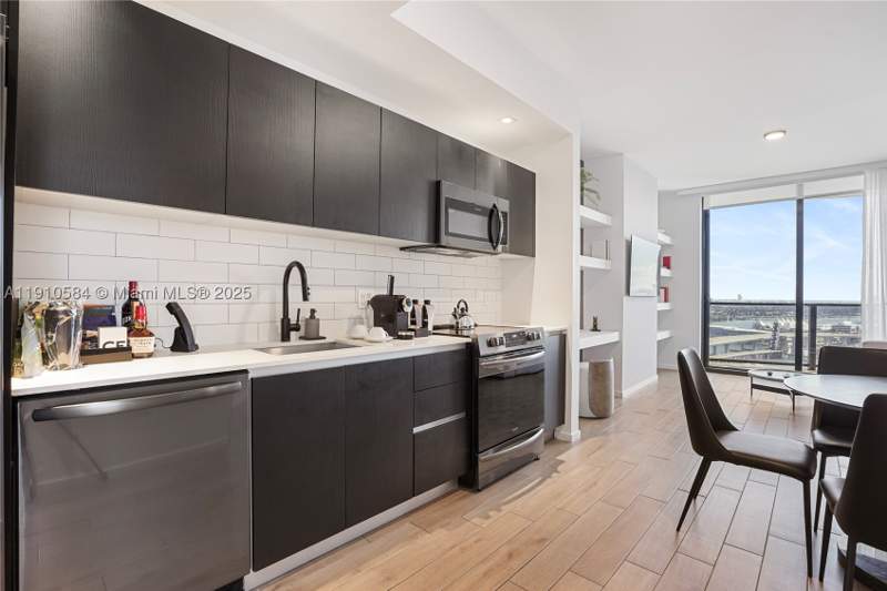 2 bedroom Condominium at 398 NE 5th St 1811, The Elser Residence, Miami — photo 3