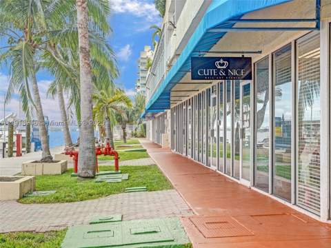 7601 E Treasure Dr 406, North Bay Village FL - photo 13 of 39