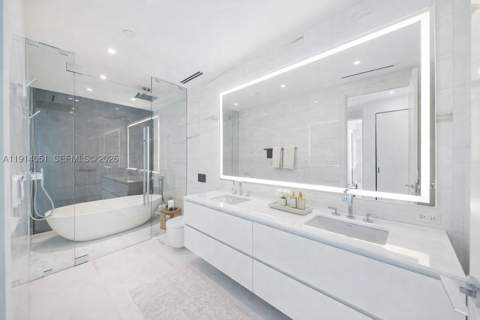 300 Biscayne Boulevard Way 3506W, Miami FL - photo 21 of 82