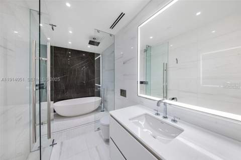 300 Biscayne Boulevard Way 3506W, Miami FL - photo 24 of 82