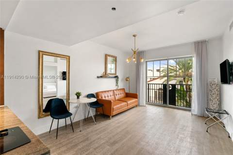 1060 Ocean Dr D307, Miami Beach FL - photo 24 of 41