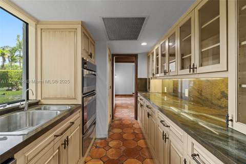 20215 W Oak Haven Cir, Miami FL - photo 23 of 89