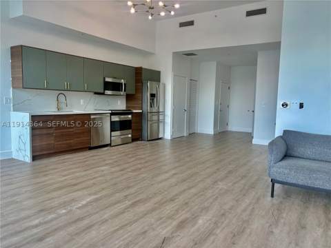 1800 N Bayshore Dr 306, Miami FL - photo 11 of 52