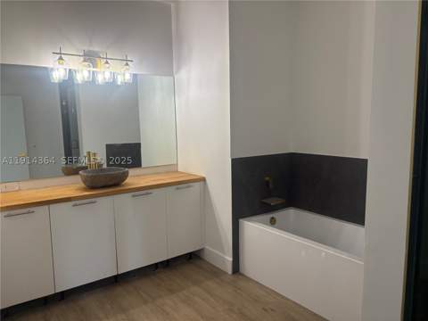 1800 N Bayshore Dr 306, Miami FL - photo 16 of 52