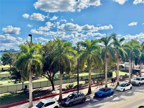 1800 N Bayshore Dr 306, Miami FL - photo 20 of 52