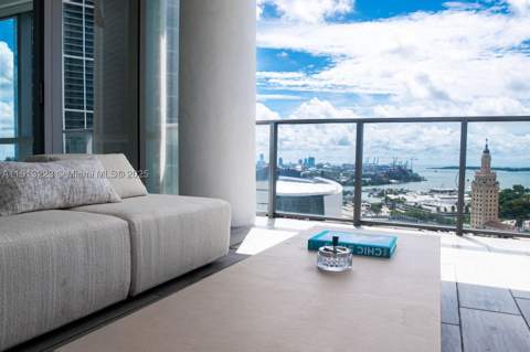 851 NE 1st Ave 1811, Miami FL - photo 18 of 59