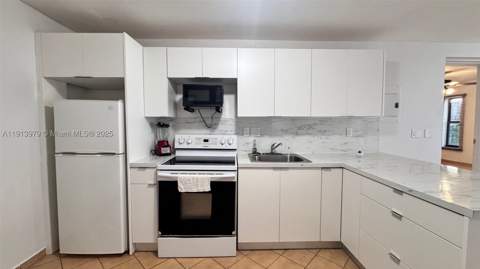 11570 SW 5th St, Sweetwater FL - photo 12 of 16