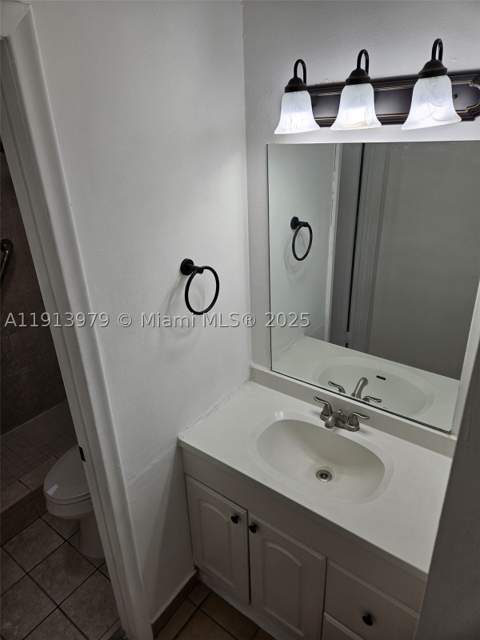 11570 SW 5th St, Sweetwater FL - photo 7 of 16