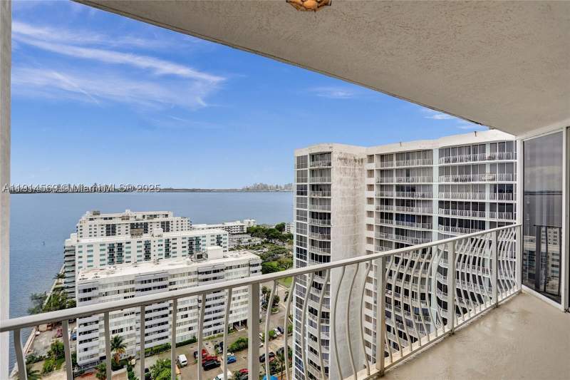 2 bedroom Condominium at 7601 E Treasure Dr 2421, The Grandview Palace Cond, North Bay Village — photo 3