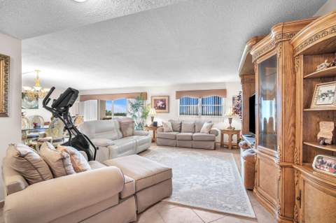 800 NE 195th Street 601, Miami FL - photo 10 of 35