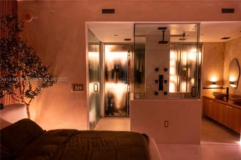 1040 Biscayne Blvd 2905, Miami FL - photo 11 of 13