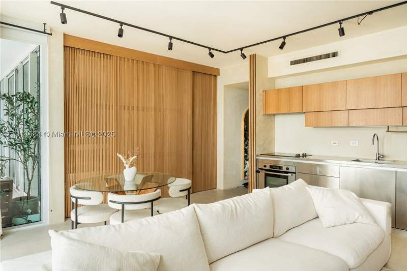 1 bedroom Condominium at 1040 Biscayne Blvd 2905, Ten Museum Pk Residential, Miami — photo 4