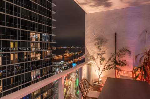 1040 Biscayne Blvd 2905, Miami FL - photo 9 of 13