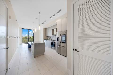 1030 15th St 306, Miami Beach FL - photo 11 of 77