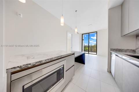 1030 15th St 306, Miami Beach FL - photo 15 of 77