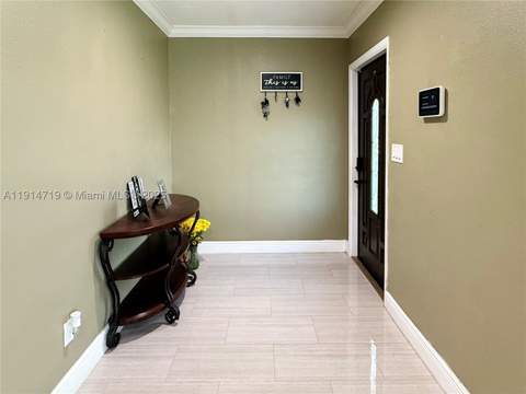 610 NW 17th St, Homestead FL - photo 7 of 29