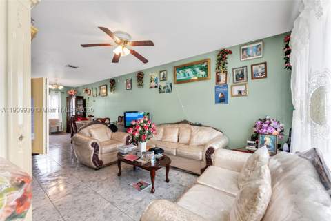 427 NW 84th Ter 427, Miami FL - photo 14 of 42