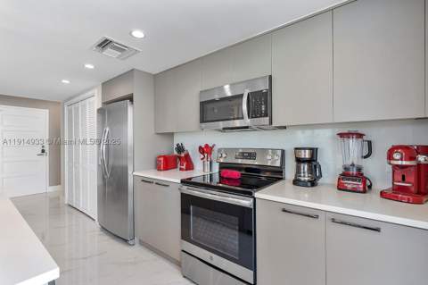 1150 101st St 701, Bay Harbor Islands FL - photo 14 of 63