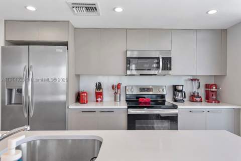 1150 101st St 701, Bay Harbor Islands FL - photo 15 of 63