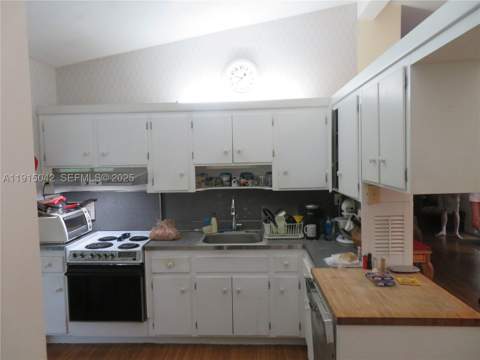 7955 SW 131st St, Pinecrest FL - photo 11 of 16