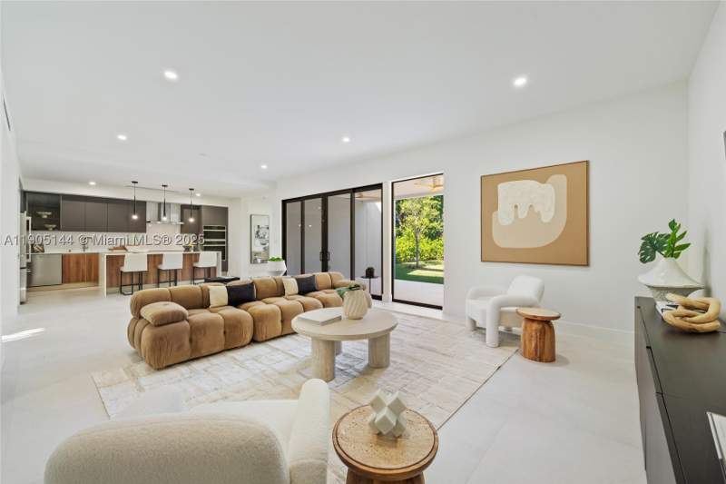 4 bedroom SingleFamilyResidence at 2127 SW 11th Ter, Ohio Grove, Miami — photo 5
