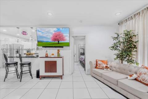 640 NE 168th St, North Miami Beach FL - photo 12 of 74
