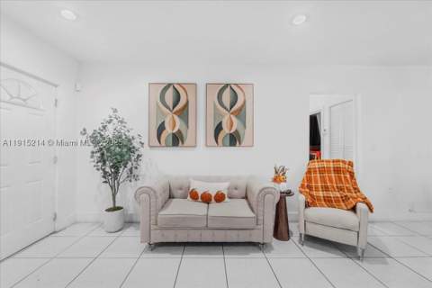 640 NE 168th St, North Miami Beach FL - photo 19 of 74