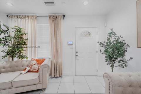640 NE 168th St, North Miami Beach FL - photo 9 of 74