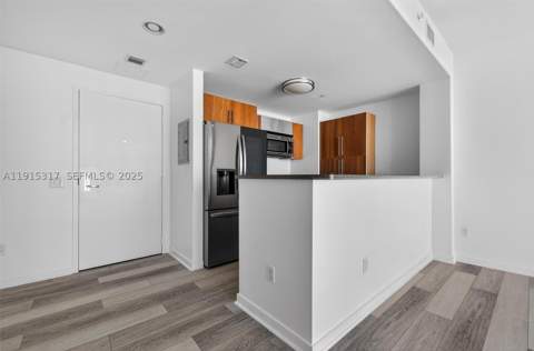 300 S Biscayne Blvd T-2407, Miami FL - photo 15 of 40