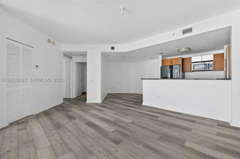 300 S Biscayne Blvd T-2407, Miami FL - photo 18 of 40