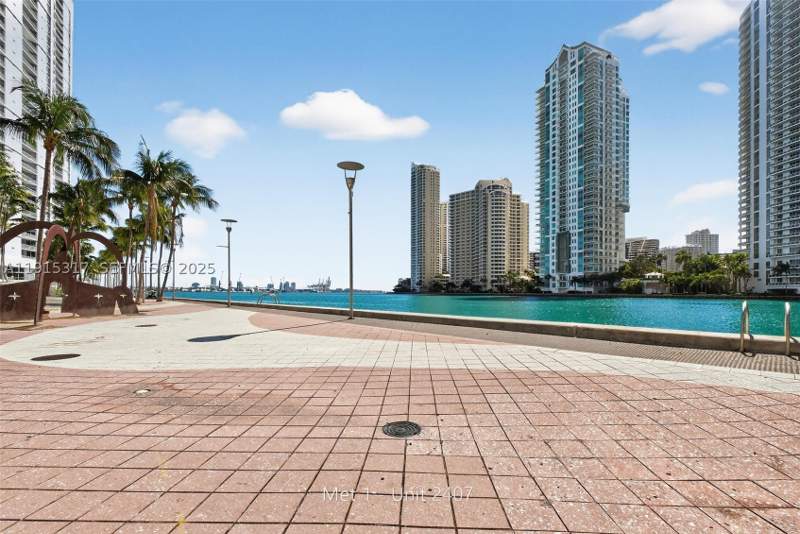 1 bedroom Condominium at 300 S Biscayne Blvd T-2407, Met 1 Condo, Miami — photo 3
