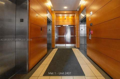 300 S Biscayne Blvd T-2407, Miami FL - photo 6 of 40