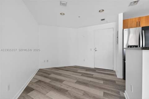 300 S Biscayne Blvd T-2407, Miami FL - photo 9 of 40