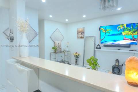 122 NE 204th St 3, Miami Gardens FL - photo 9 of 17